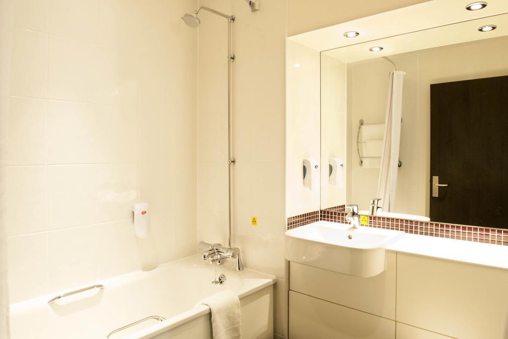Premier Inn York North Quarto foto